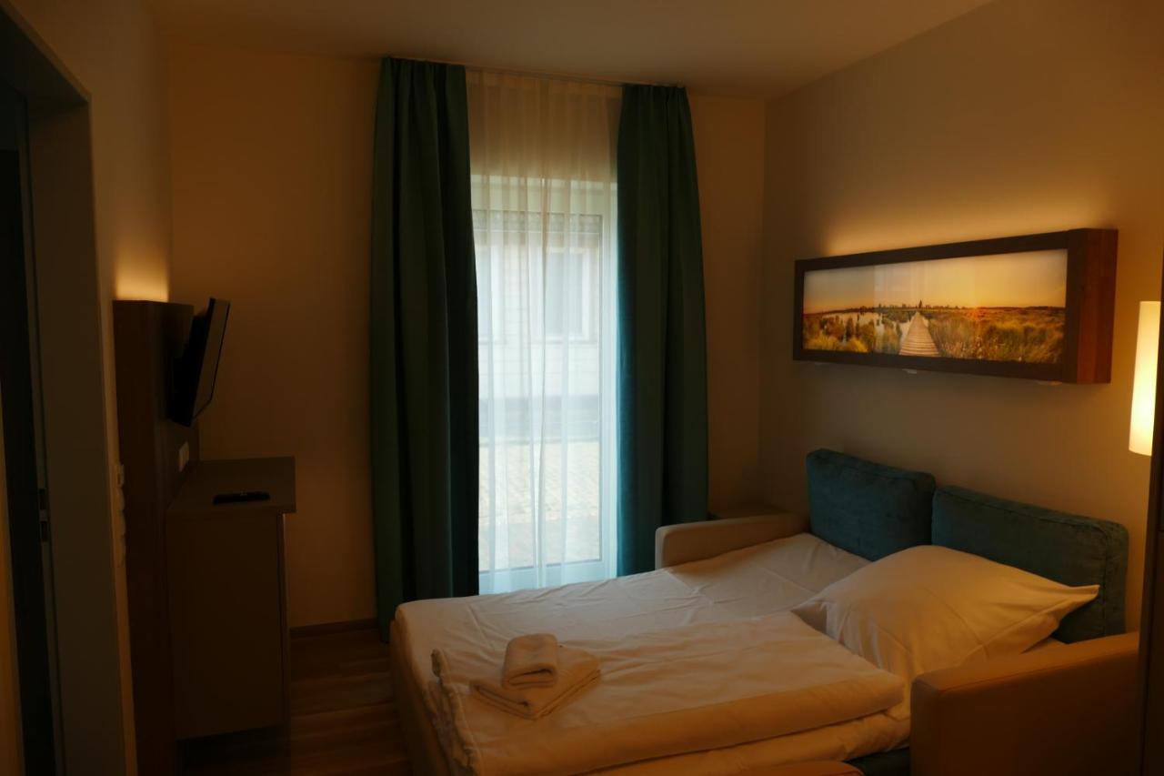 Meyn'S Apartments & Hotel Зольтау Екстер'єр фото